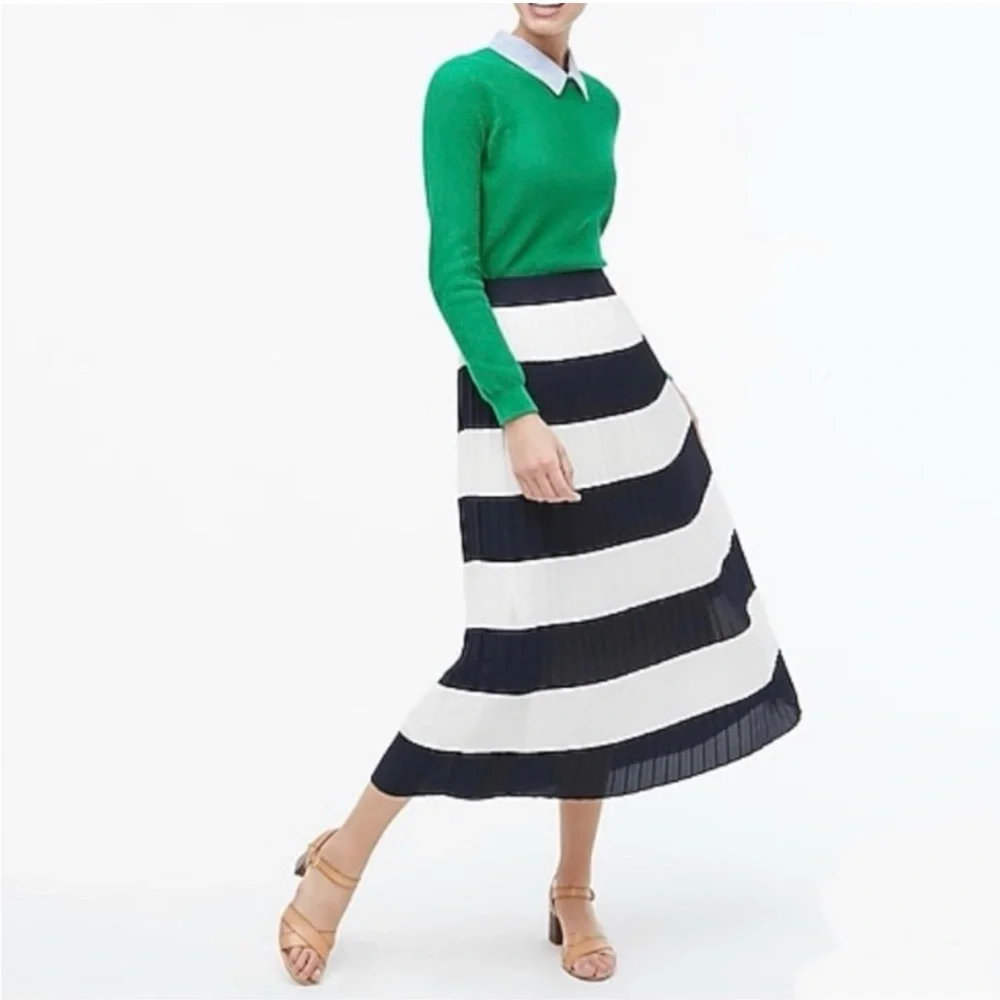J. Crew Navy and White Striped Pleated Maxi Skirt, beautiful and classy - Picture 2 of 7